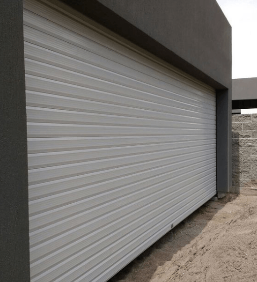 Portón enrollable automático Lama 95 de aluminio - JN Aluminio Neuquén