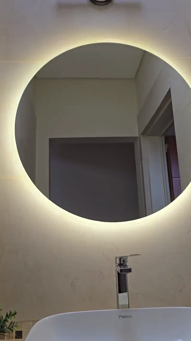 Espejo LED redondo con luz por detrás